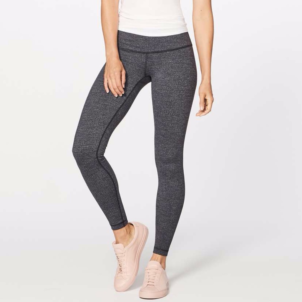 Lululemon Wunder Under  Tight *28" - Size 6